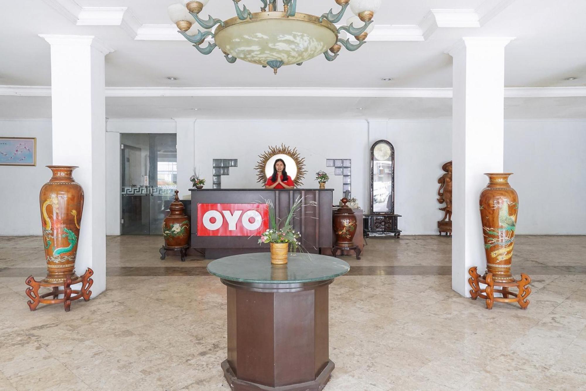 Istana Permata Ngagel Hotell Surabaya Exteriör bild