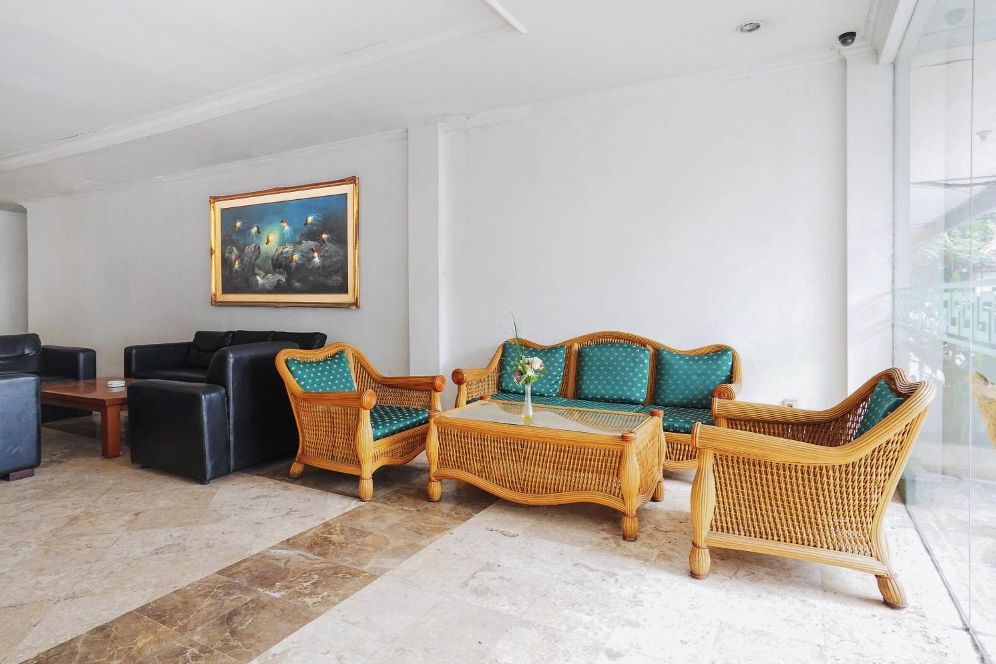 Istana Permata Ngagel Hotell Surabaya Exteriör bild