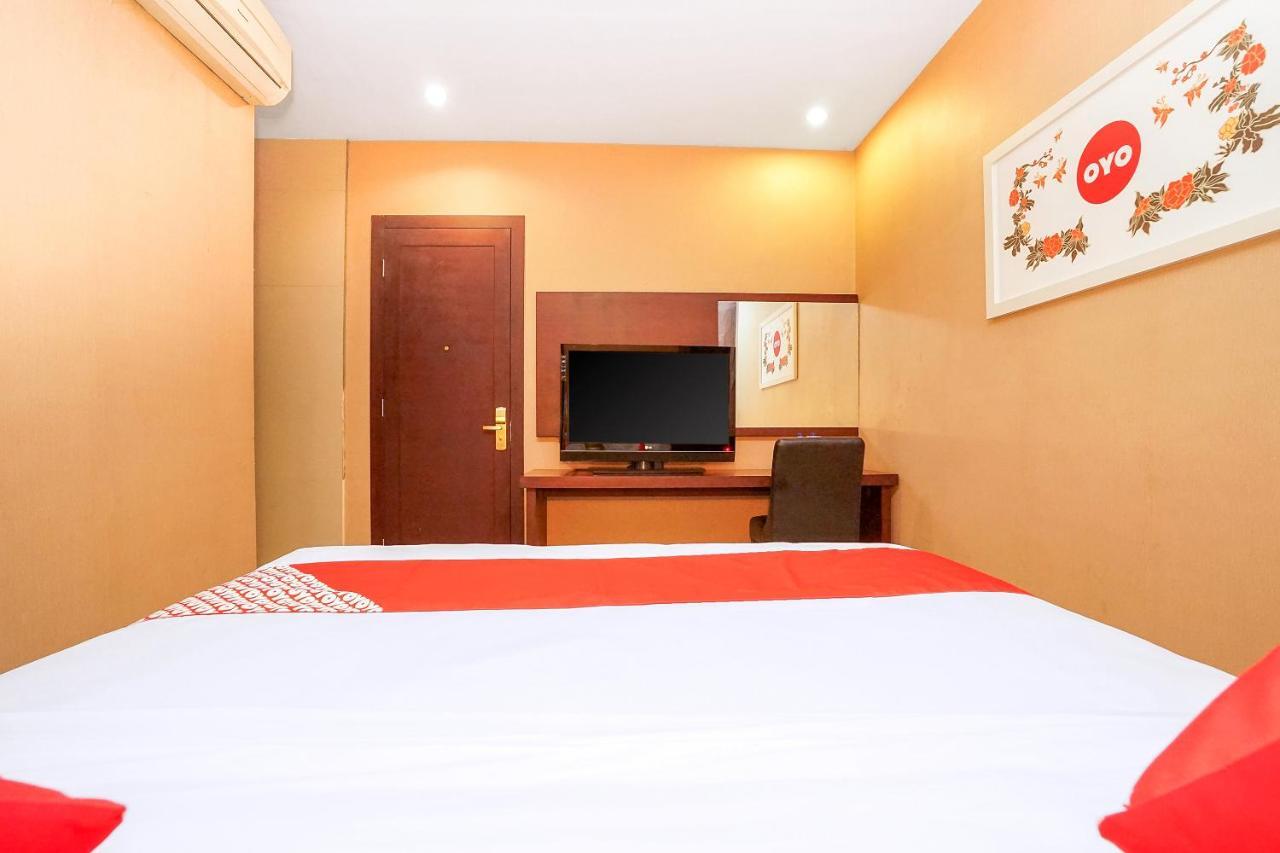 Istana Permata Ngagel Hotell Surabaya Exteriör bild