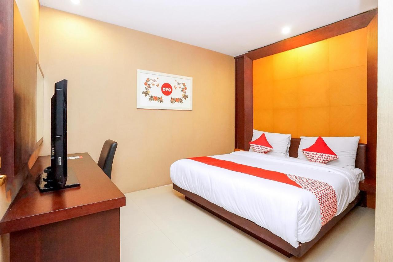 Istana Permata Ngagel Hotell Surabaya Exteriör bild